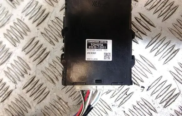 Toyota Auris E180 Gearbox control unit/module 8953512011