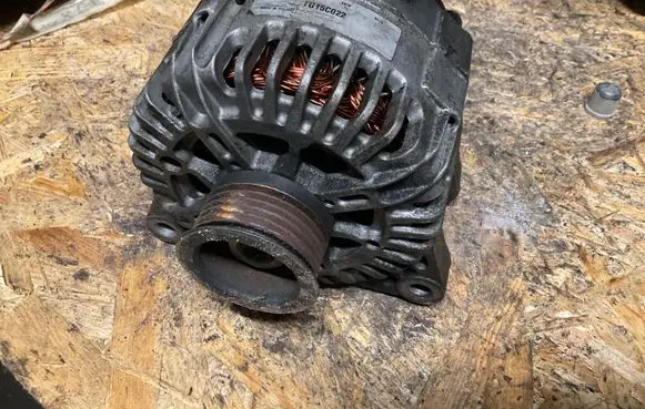 Citroen Xsara Picasso Generator/alternator C542704R