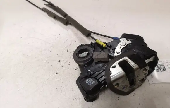 Toyota Corolla Verso AR10 Front door lock