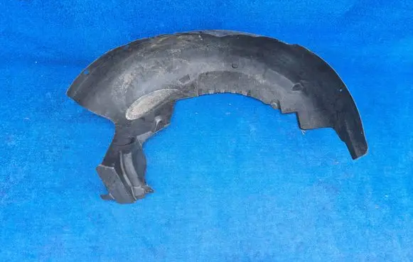 BMW X5 E53 Rear arch fender liner splash guards 8403059