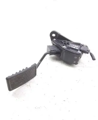 Honda CR-V Accelerator throttle pedal