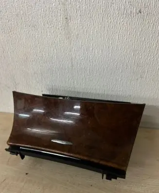 Mercedes-Benz E W211 Ashtray (front) 