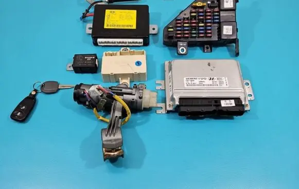KIA Sportage Engine control unit/module ECU 39103-23070 IMPRK1421975