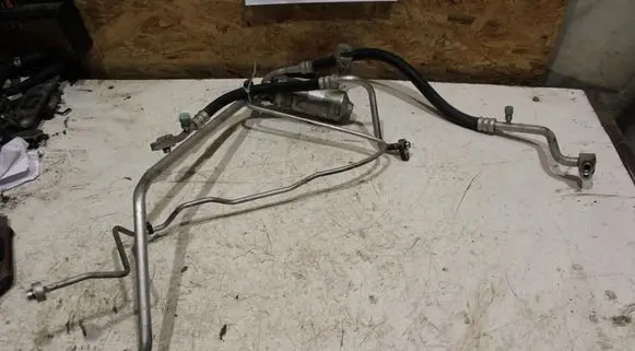 Subaru Legacy VII Air conditioning (A/C) pipe/hose