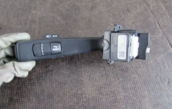 Volvo V40 Cross country Headlight wiper switch 31456045