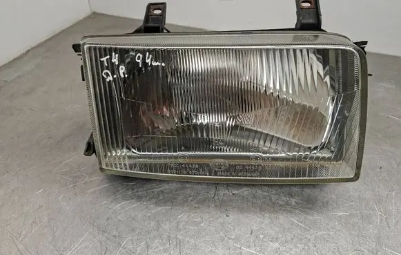 Volkswagen Transporter - Caravelle T4 Headlight/headlamp 302136