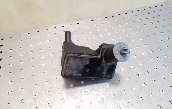 Volkswagen Phaeton Power steering fluid tank/reservoir 3D0422371E