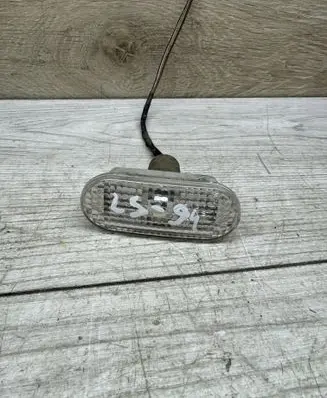 Volkswagen Golf IV Front fender indicator light 1J5949117A 0214800