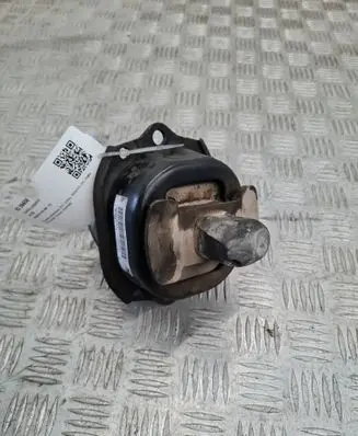 BMW X5 E70 Engine mount bracket P679301601
