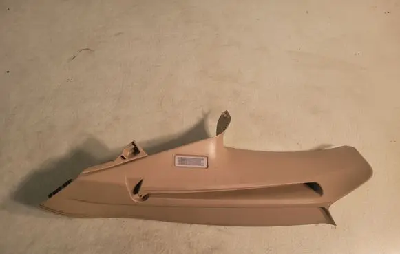 BMW 5 E60 E61 (B) pillar trim (top) 9169786