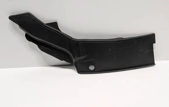 Audi A5 Fender end trim 8W6805285B