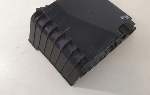 Audi A3 S3 8P Fuse box cover 1K0937132F