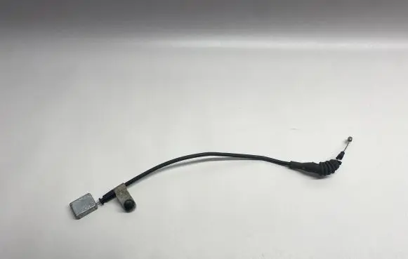 Ford Fusion Engine bonnet/hood lock release cable DS7316C657AF
