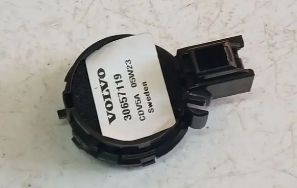 Volvo V50 Front door speaker 30657119
