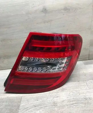 Rear/tail lights
