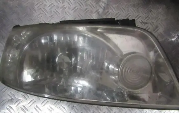 Hyundai Matrix Headlight/headlamp 85029101
