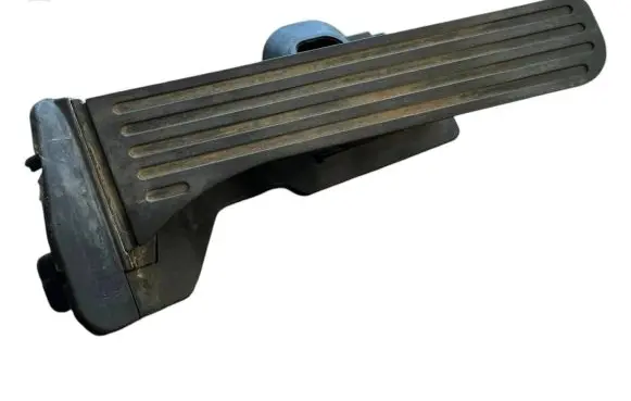 Volkswagen PASSAT B7 Accelerator throttle pedal 6PV01053601 1K2723503T