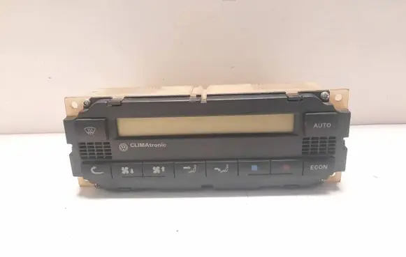 Volkswagen PASSAT B5 Climate control unit 5HB00761700 1J1907044