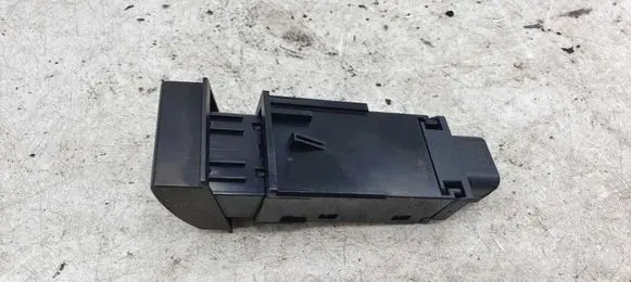 Toyota Avensis T220 Windscreen/window heater switch 156960