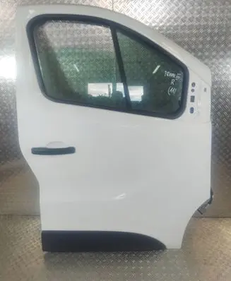 Renault Trafic III (X82) Front door
