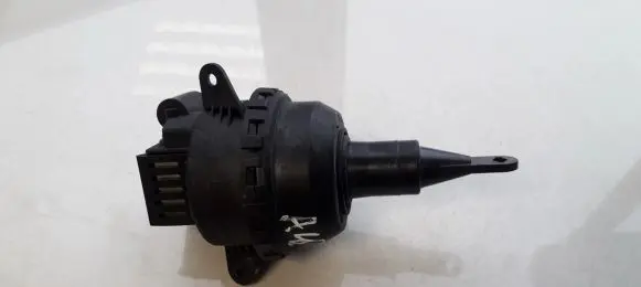 Opel Vectra B Valve vacuum 90586302 2J700-30820