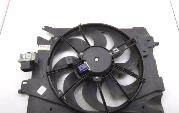 Renault Clio IV Radiator cooling fan shroud 214818009R
