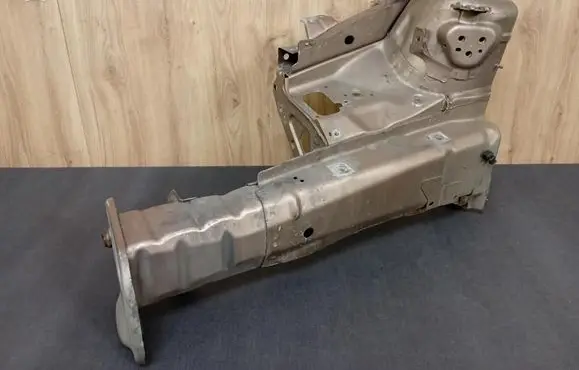 Volvo V40 Cross country Front quarter panel 