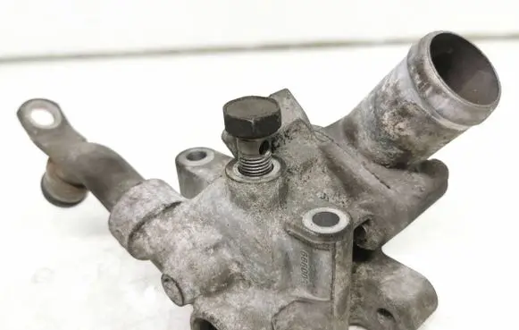 Mitsubishi Pajero Thermostat/thermostat housing 500999