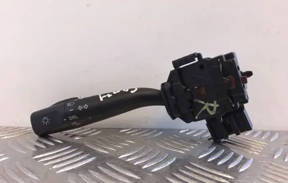 Toyota Camry Indicator stalk L2406070