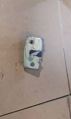 Volkswagen Multivan T4 Rear door lock 701843604A