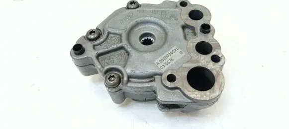Audi TT TTS RS Mk3 8S Oil pump 02E315105