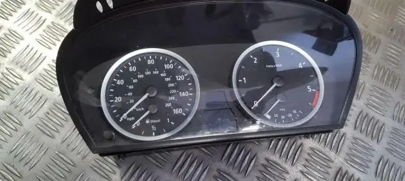BMW 5 E60 E61 Speedometer (instrument cluster) 62119135254