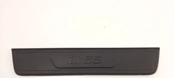 Hyundai ix35 Front sill trim cover 85882Y100 858832Y100