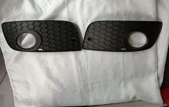 Volkswagen Golf V Front grill 1K0853665S