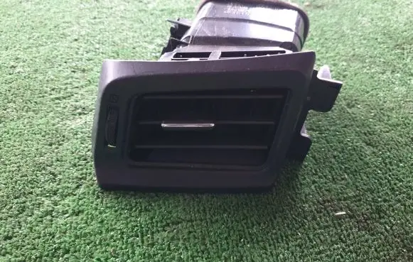 Toyota RAV 4 (XA40) Dashboard side air vent grill/cover trim 55670-42080