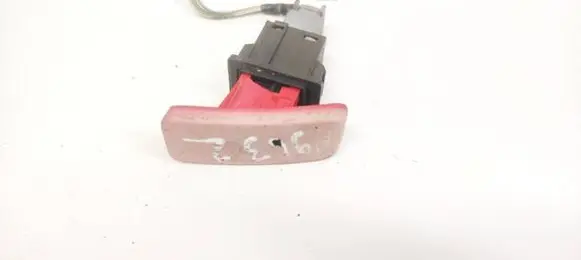 Toyota Auris 150 Hazard light switch 8433202130