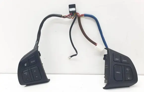 Suzuki SX4 S-Cross Steering wheel buttons/switches 