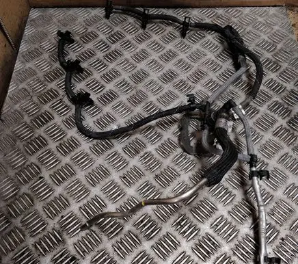 Land Rover Range Rover L405 Fuel line pipe AH229C327AB