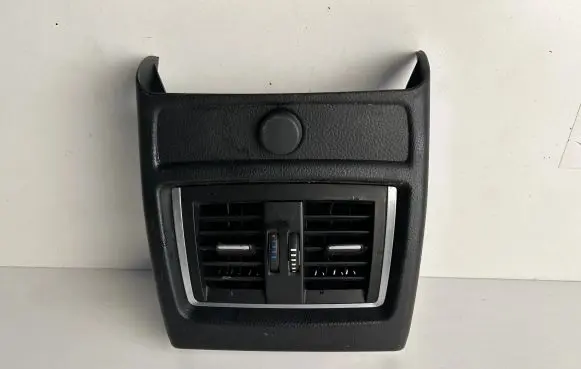 BMW M4 F82 F83 Rear air vent grill 933367502 0959802 09598