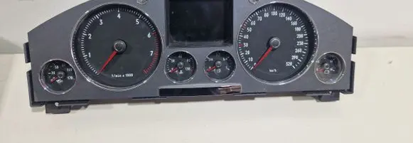 Volkswagen Phaeton Speedometer (instrument cluster) 3D0920880G