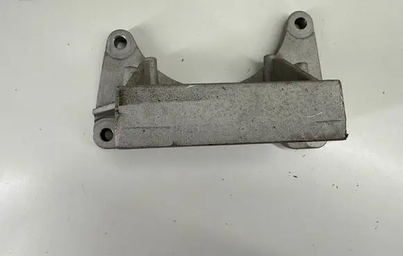 Dodge Charger Gearbox mounting bracket 68146569AB 68170323AA