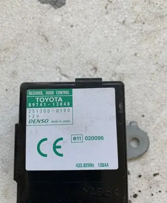 Toyota Corolla Verso E121 Door central lock control unit/module 8974113040 2513000100