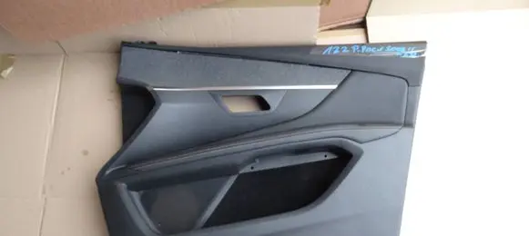 Peugeot 3008 II Front door card panel trim 