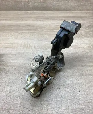 Mitsubishi Pajero Rear door lock MR349287 1015280110