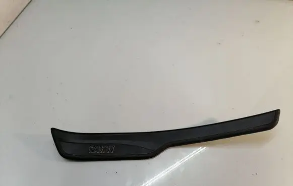 BMW 3 E90 E91 Side skirt front trim 7060285
