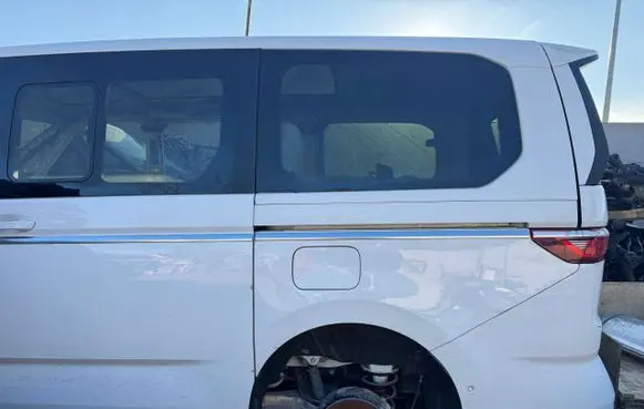 Volkswagen Multivan T7 Rear door 