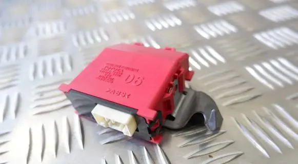 Door central lock control unit/module