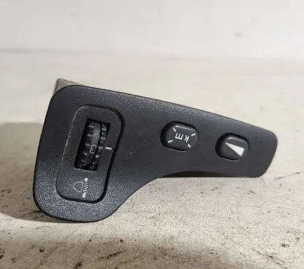 Headlight level height control switch