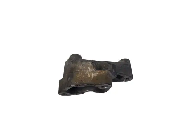 Mercedes-Benz C W204 Engine mounting bracket A6110782741