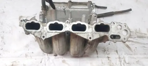 Mitsubishi Grandis Intake manifold